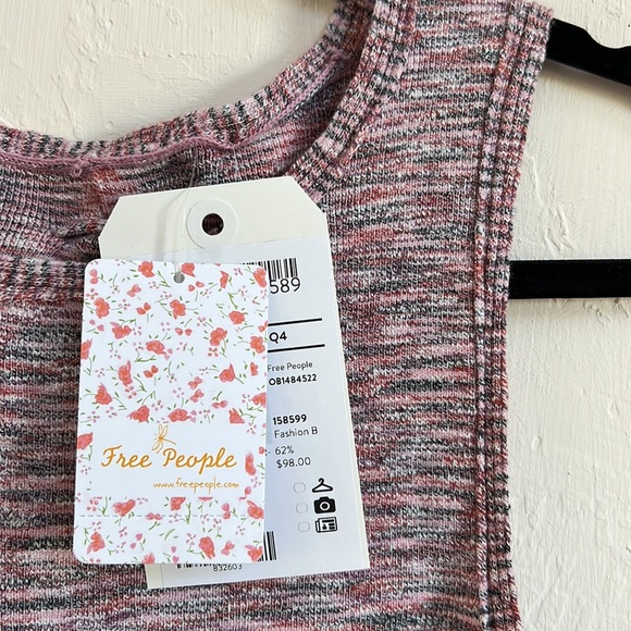 FREE PEOPLE NWT Crop Sweater Tank SIZE M/L - Picture 7 of 7